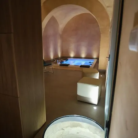 Regina Bianca - Camere, Suite&spa - Affittacamere *